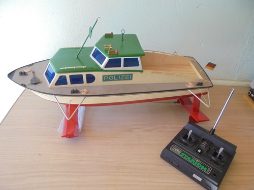 Bateau police hydrofoils - de,