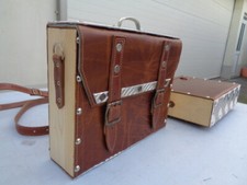 PAIRE DE SACOCHE EN CUIR ET BOIS- VELO-VELOMOTEUR-CICLOMOTEUR-SOLEX MOTOBECANE