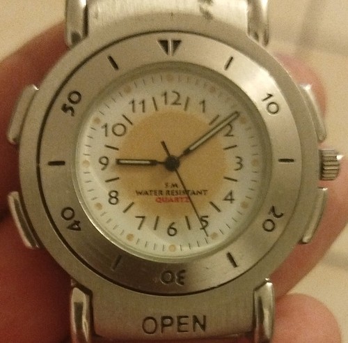 Nolan montre bracelet unisexe
