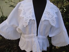 Chemisier ancien brodé main T