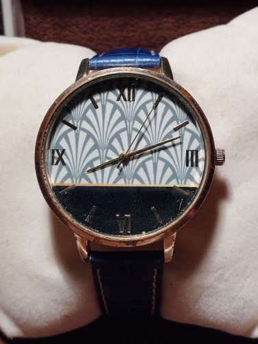 Montre femme fantaisie quartz - ,