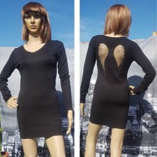 Robe pull courte noire, aîles