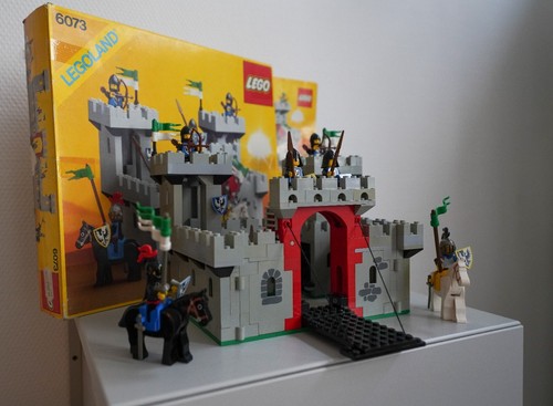 Lego chateau 6073 - chateau, complet