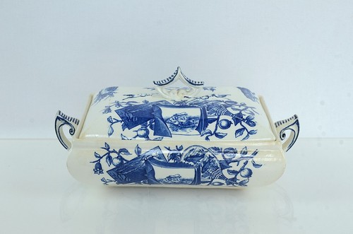 Belle soupière anglaise