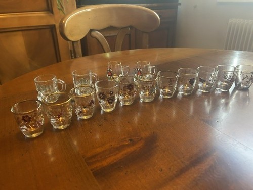 Lot verres à - verres, digestif