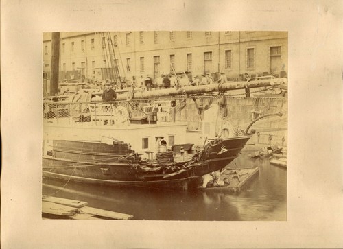 Réparation bateau vieux - bateau,