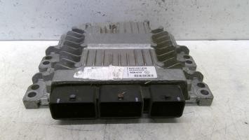 Calculateur moteur renault - calculateur,