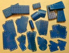 MECCANO - LOT DE PIECES BLEUES
