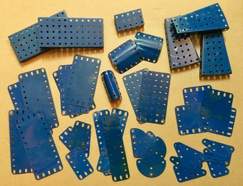 Meccano lot pieces bleues - lot,