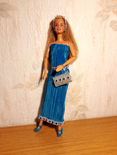 Robe longue en lycra plissé