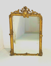 miroir en bois et stuc doré à décor de feuillage . XIX siècle .