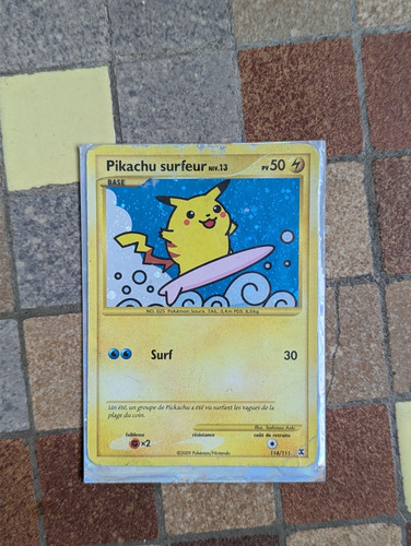 Carte pokémon pikachu - pokémon,