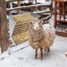 Râtelier à foin universel en