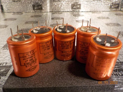 Condensateur chimique pol - condensateur,