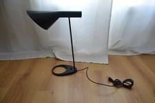 Lampe de table noire - Arne Jacobsen - Louis Poulsen. Vintage 1960