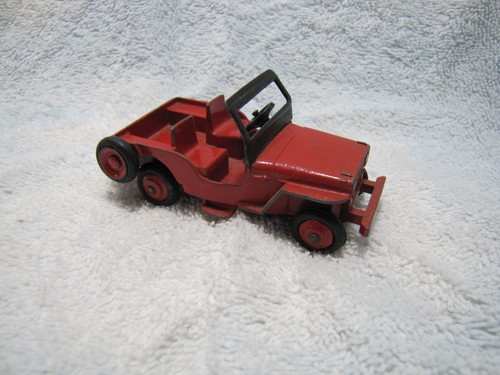 Nice vintage dinky 1952 - nice, red