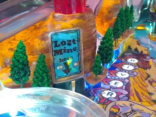Williams white water pinball - williams,