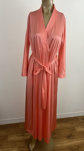 Vintage vanity fair women - vintage,