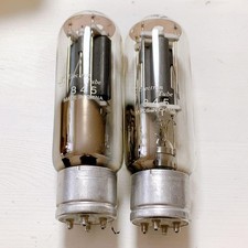 Paires De Tubes À Vide