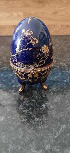 Jolie boîte forme oeuf - en, d'oeuf