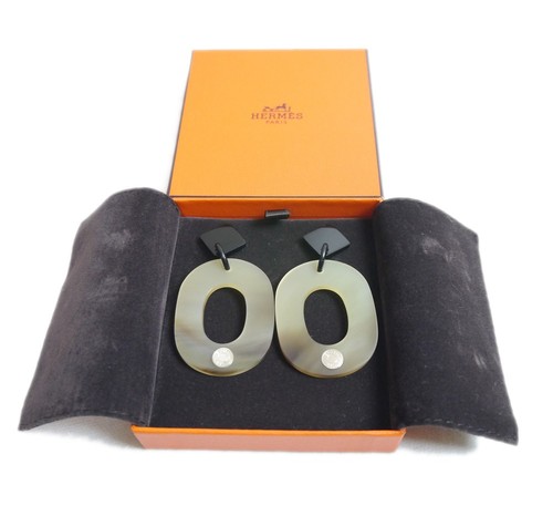 Boucles oreilles - boucles, d'oreilles