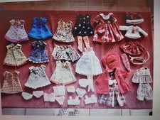 poupée LOT (1) de vêtements