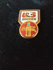 RARE  pins sport foot football US soccer coupe du monde COCA COLA