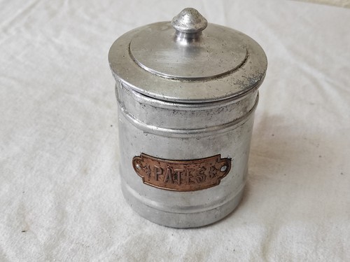 Ancien pot cuisine - de, à