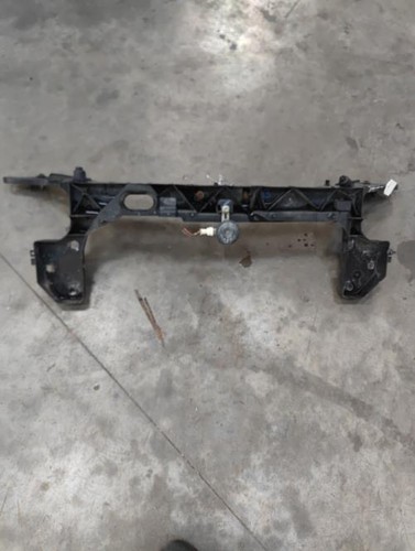 Traverse superieure renault - traverse,