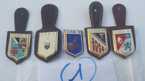 Lot insignes pucelles - 1/, 5