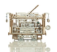 Tramway WOODEN CITY® avec rails, City Tram with rails, kit de modélisme en bois