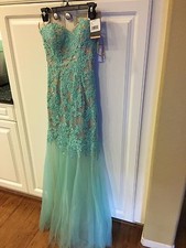 La Femme Mermaid dress BNWT style 21604