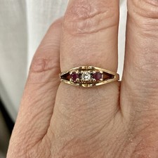 RUBIS, DIAMANTS, OR, TRILOGIE