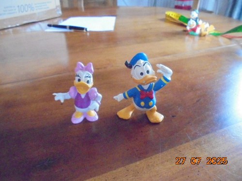 Figurines monde picsou - monde,