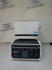 Four céramique Dentsply