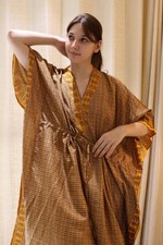 Satin Caftan Jaune Coupe Ample