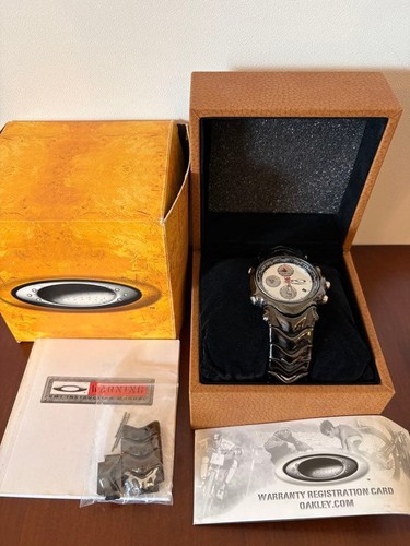 Montre analogique chronographe