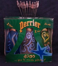 PERRIER 10 TOUILLEURS ANCIENS METAL ANNEES 1970 + 3 BOUTEILLES DANS CARTON 2000