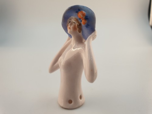 Demi figurine porcelaine