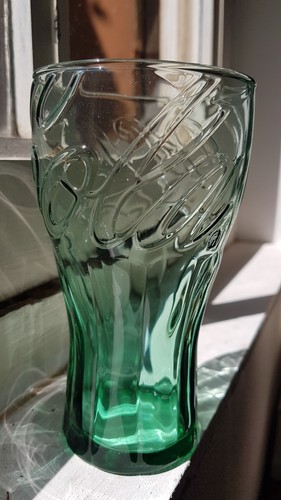 Verre 2020 vert - 2020, cola
