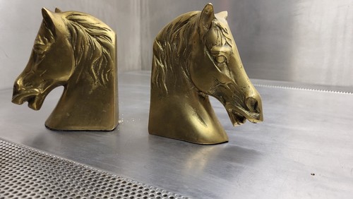Serre livres sculptures - ,,