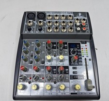 Mixeur Behringer Xenyx 1002FX - S'allume, Pour Pièces/Réparation