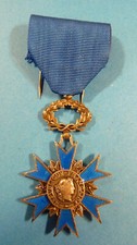 Médaille Ordre National du Mérite Chevalier Ecrin ARTHUS BERTRAND Argent Minerve