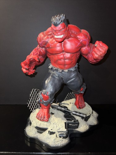 Bowen designs statue red hulk - statue,