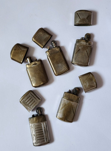 Lot briquets anciens art - 5,