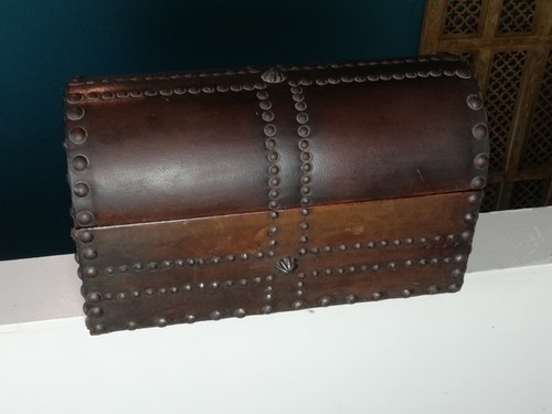 Coffre boite ancienne - ancienne, en