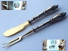 Ensemble De Service En Argent