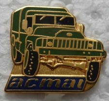 PIN'S MILITAIRE D'UN VLRA DE CHEZ ACMAT