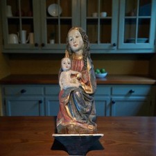 Statuette murale sur piédestal « Représentation de Marie avec l'Enfant Jésus » 