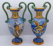 ANCIENNE PAIRE VASES FAÏENCE MAJOLIQUE RENAISSANCE ITALIE DÉCOR ANTIQUE SERPENTS